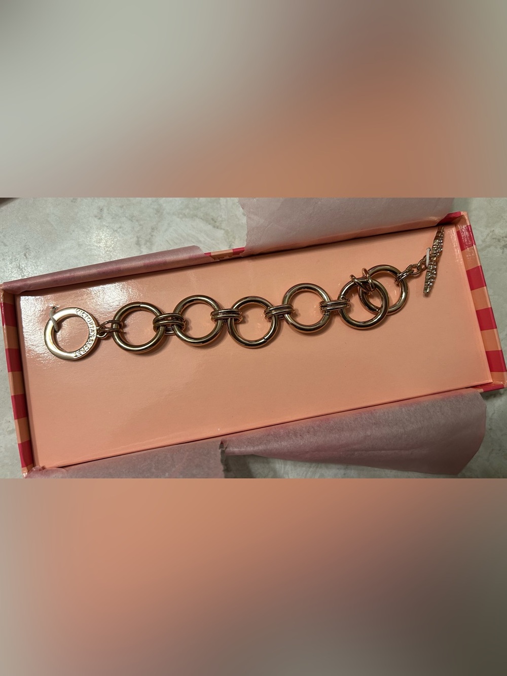 Victoria's Secret Rose Gold-Tone Chunky Circle Link Angel Wings Toggle Bracelet